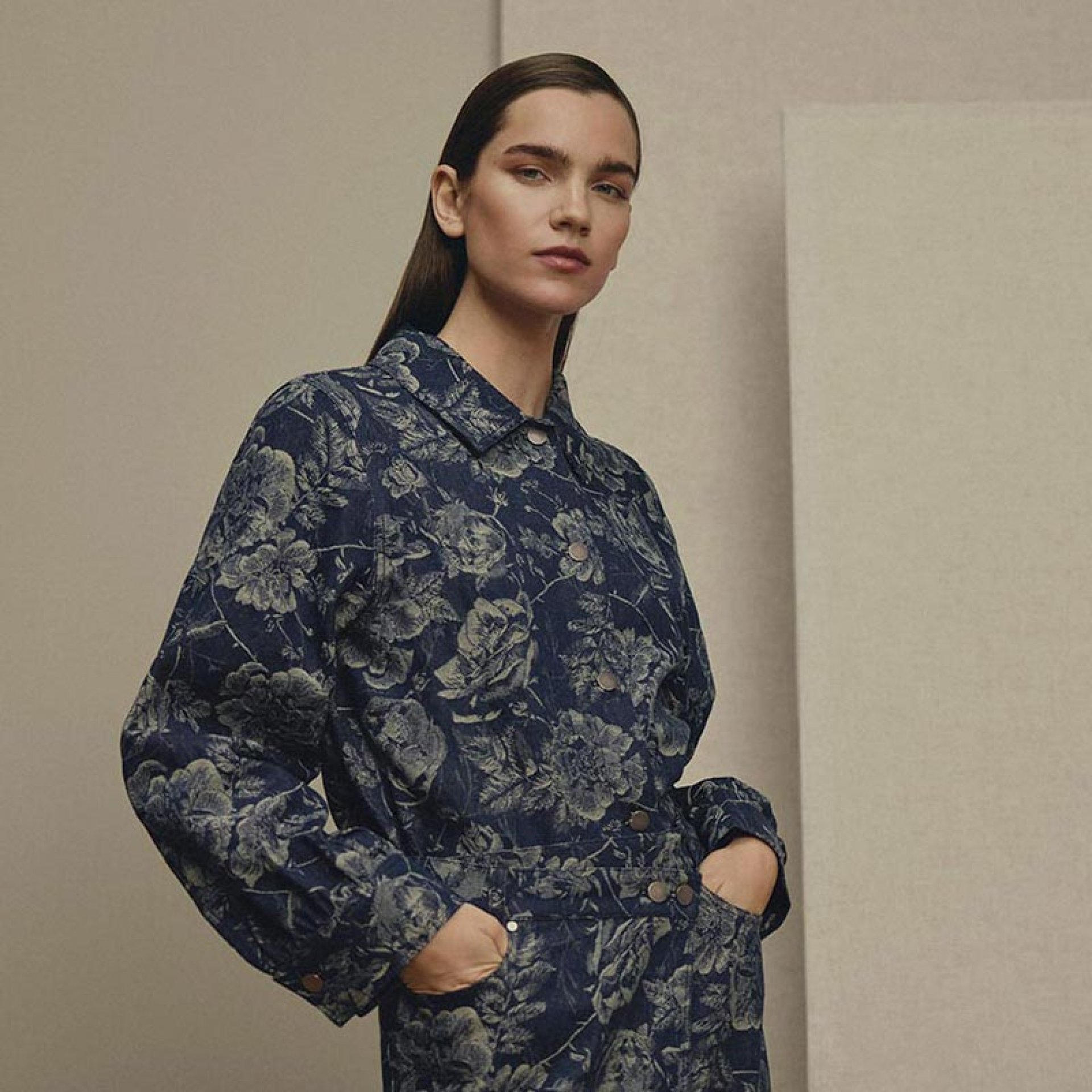 <h1 style="font-family: Arial, Nimbus Sans; text-align: center; text-transform: none; font-size:190%; color:#ffffff;"><strong>New Arrivals</strong></h1>
