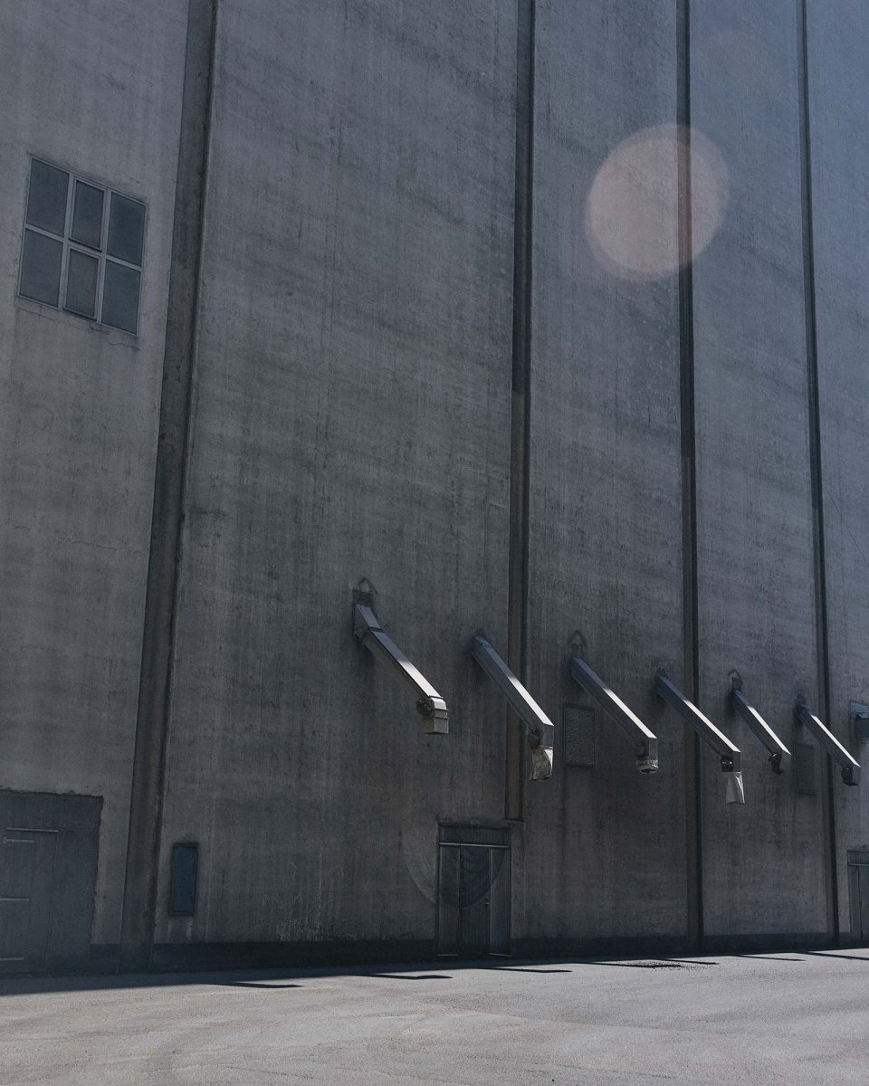 <h2 style="font-family: Arial, Nimbus Sans; text-align: center; text-transform: none; font-size:180%; color:#ffffff;">New Season</h2>